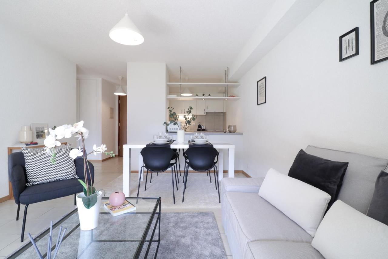 Modern Apartment Close To Martigny Train Station Bagian luar foto