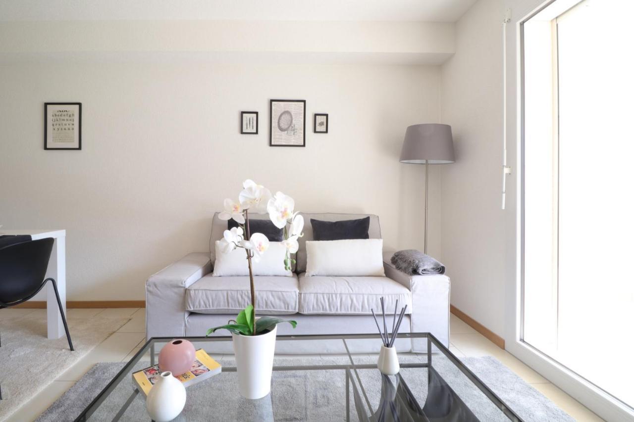 Modern Apartment Close To Martigny Train Station Bagian luar foto