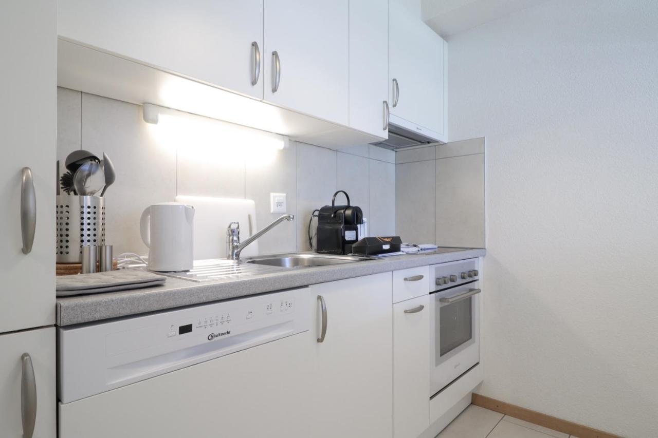 Modern Apartment Close To Martigny Train Station Bagian luar foto
